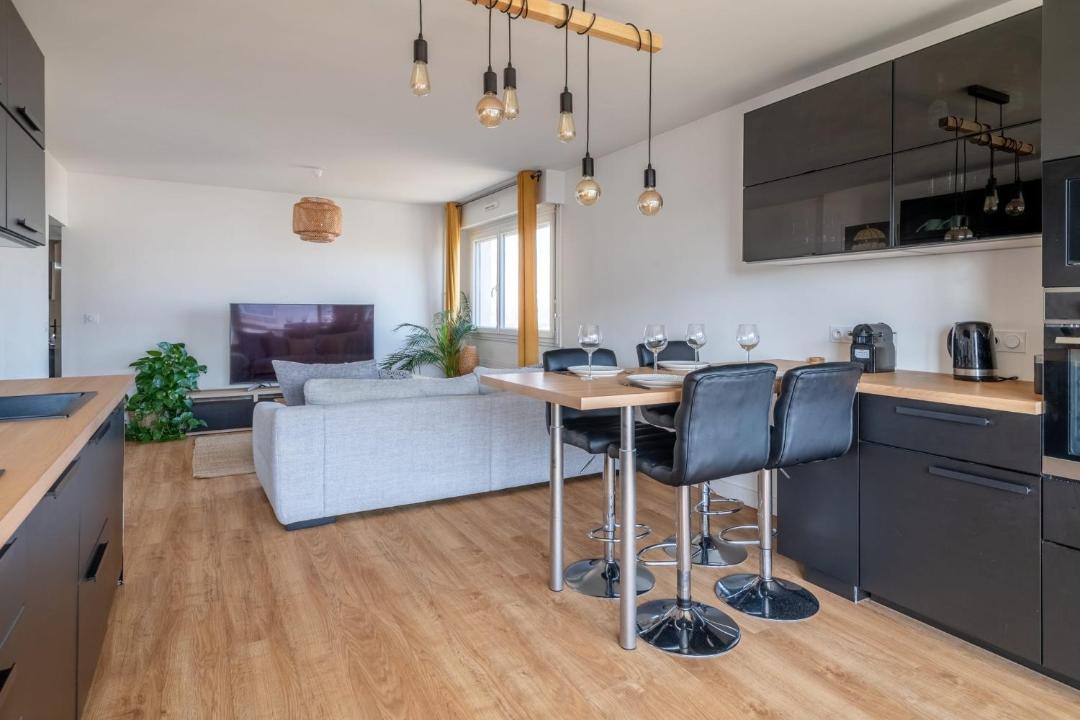 Photo of Others in La Demi - Lune