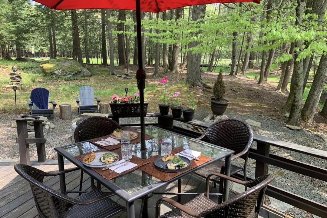 Photo of Others in Smallwood