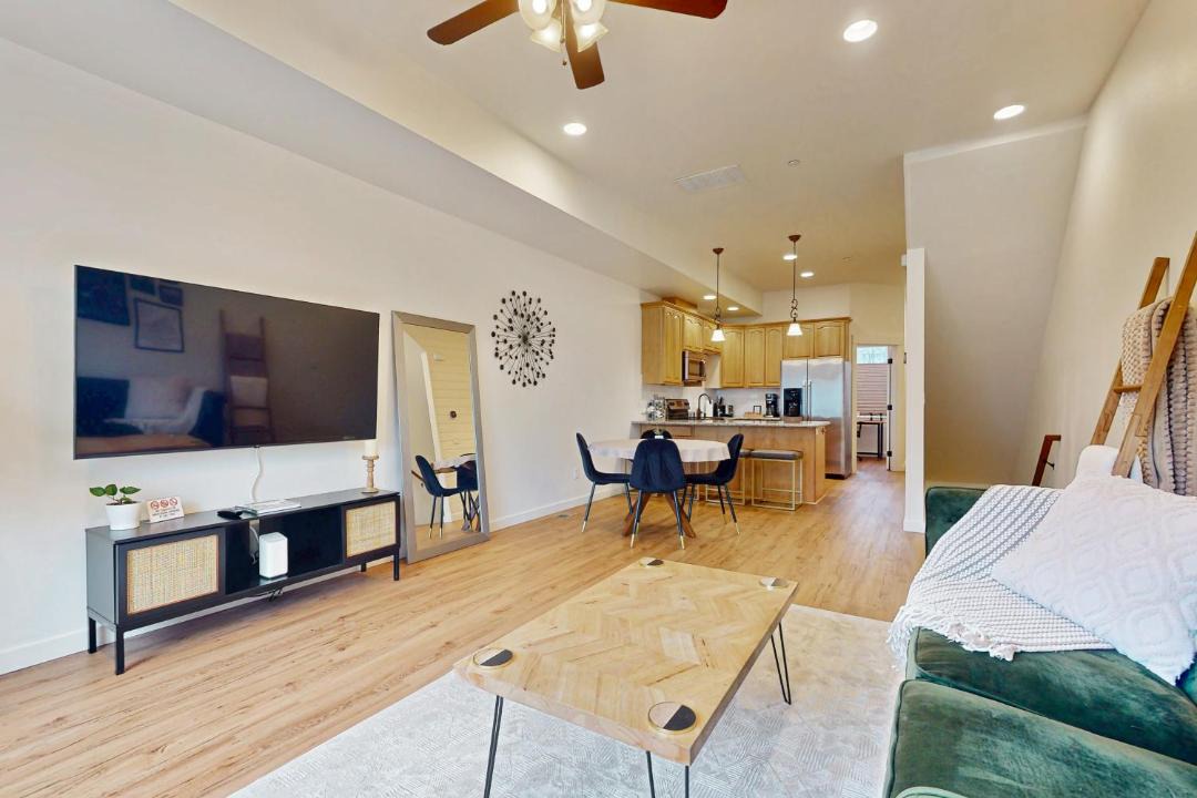 Photo of Livingroom in Hilltop