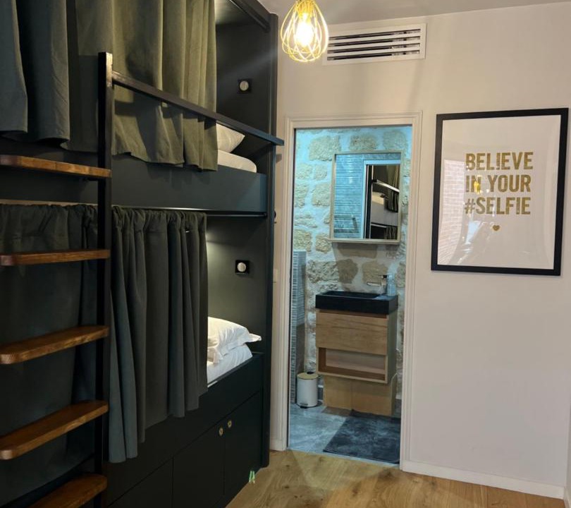 Photo of Bedroom in Quartier de la Folie-Mericourt