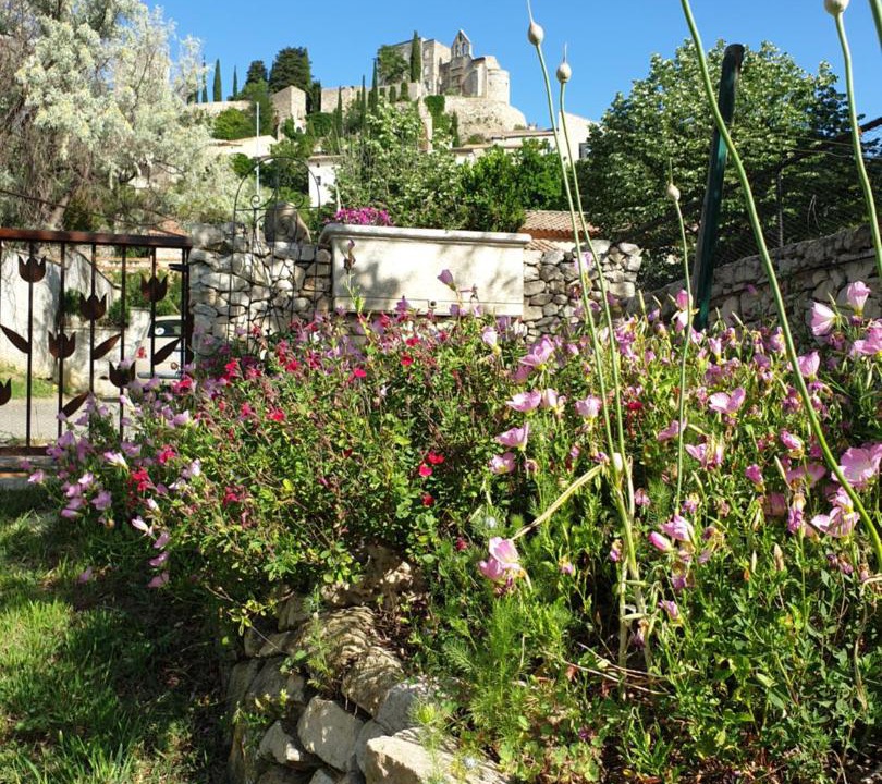 Photo of Others in Valaurie