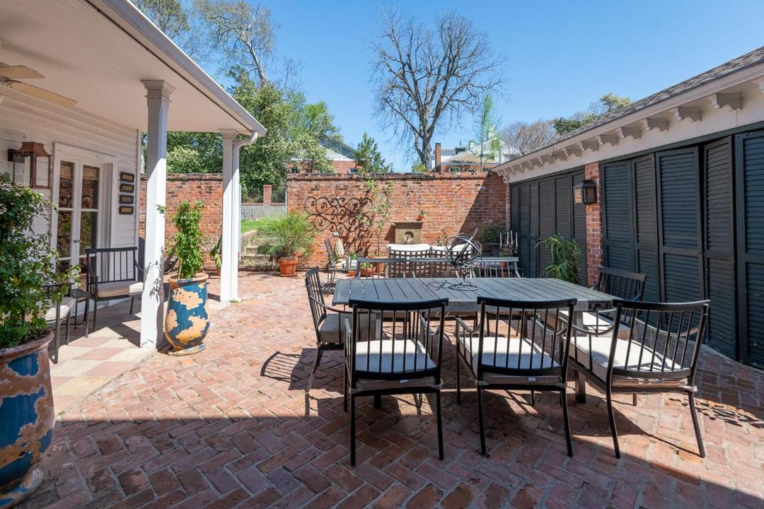 Photo of Patio Balcony in Natchez