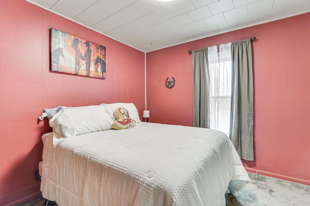 Photo of Bedroom in Leland