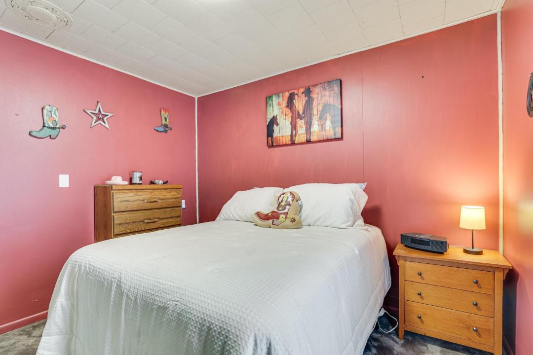 Photo of Bedroom in Leland