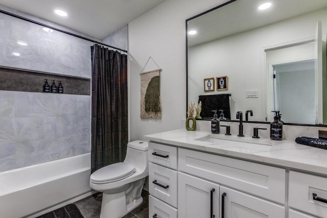 Photo of Bathroom in Richardson