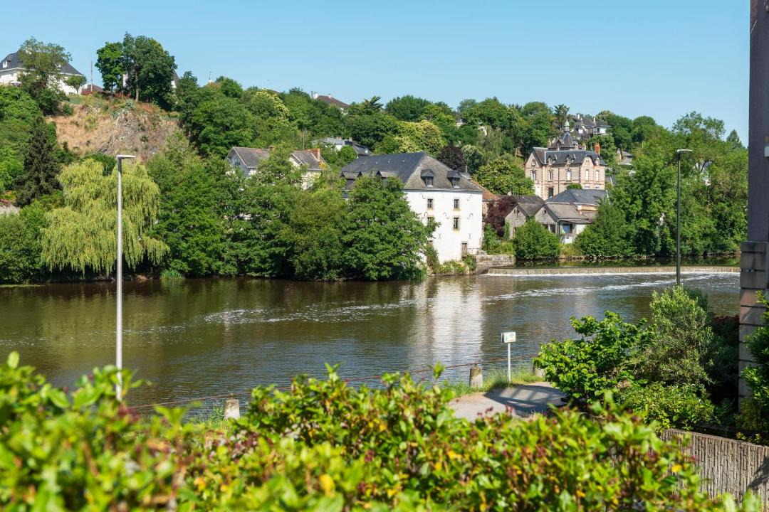 Photo of Others in Pillerie – Bootz