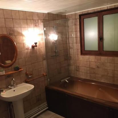 Photo of Bathroom in Epiais