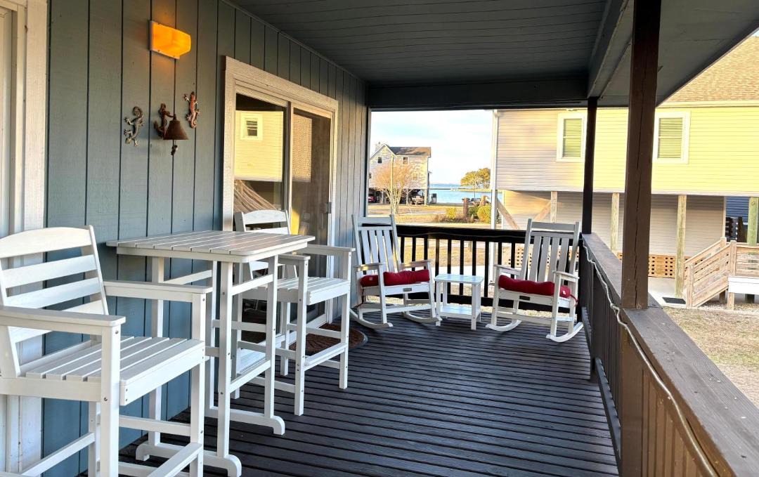 Photo of Patio Balcony in Colington Harbour