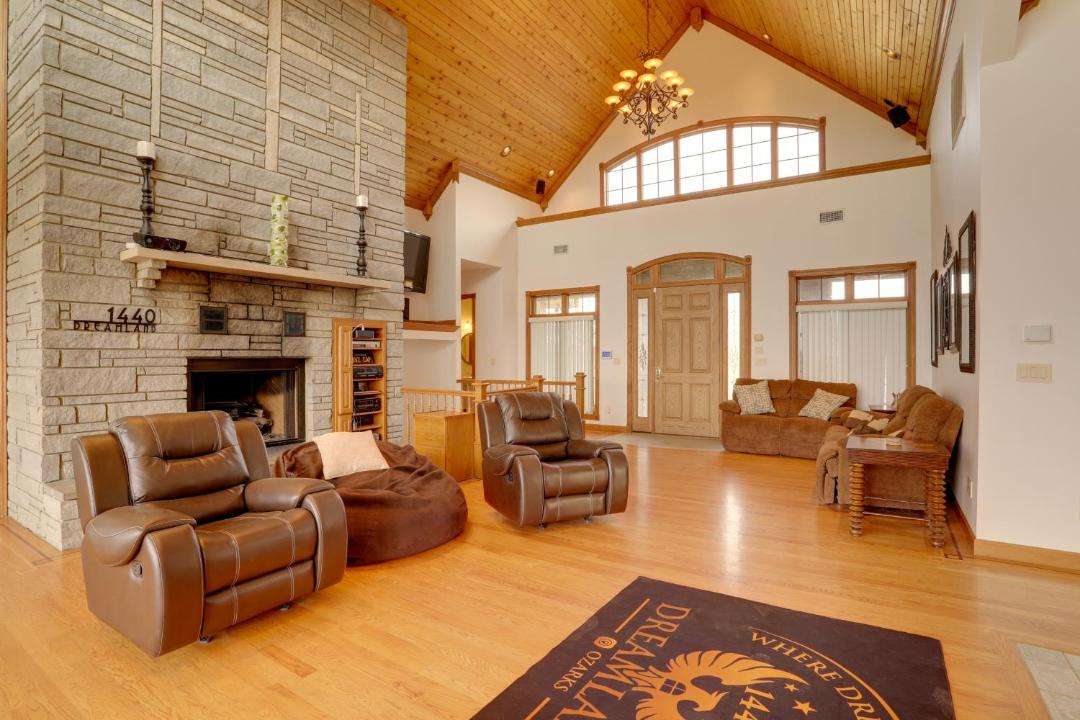 Photo of Livingroom in Fairfield Bay