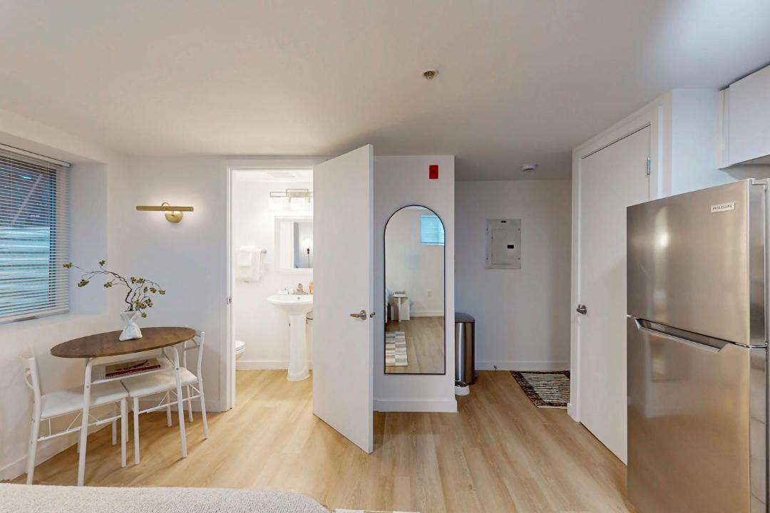 Photo of Others in Lower Queen Anne