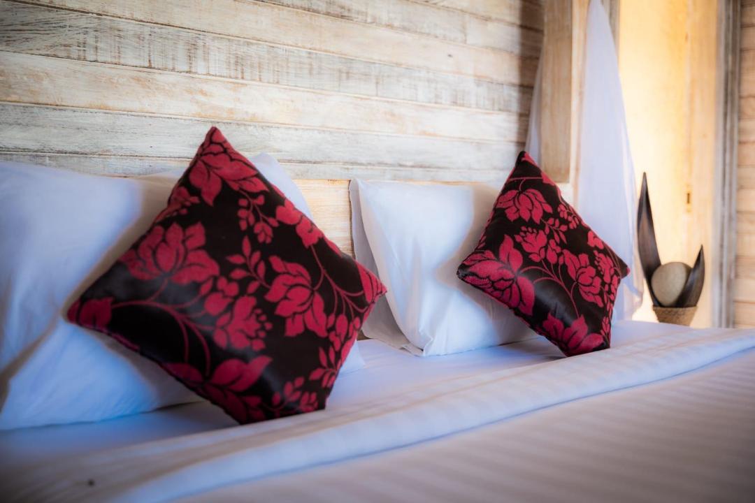 Photo of Others in Mushroom Bay