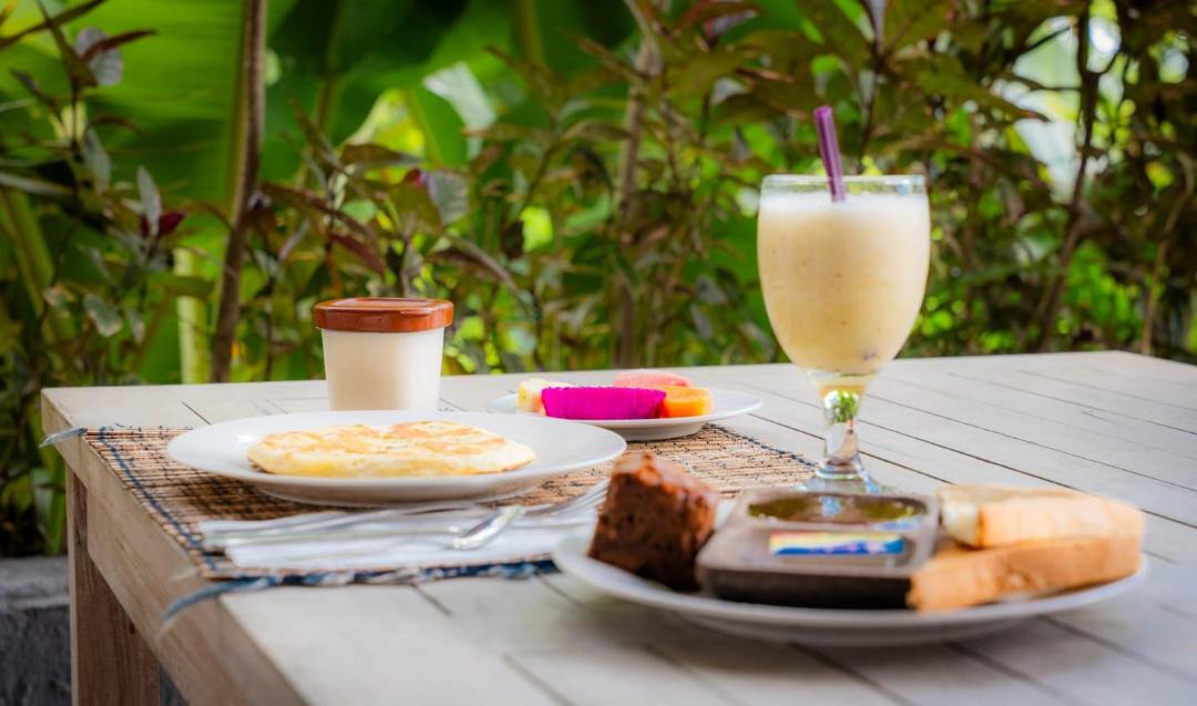 Photo of Others in Mushroom Bay