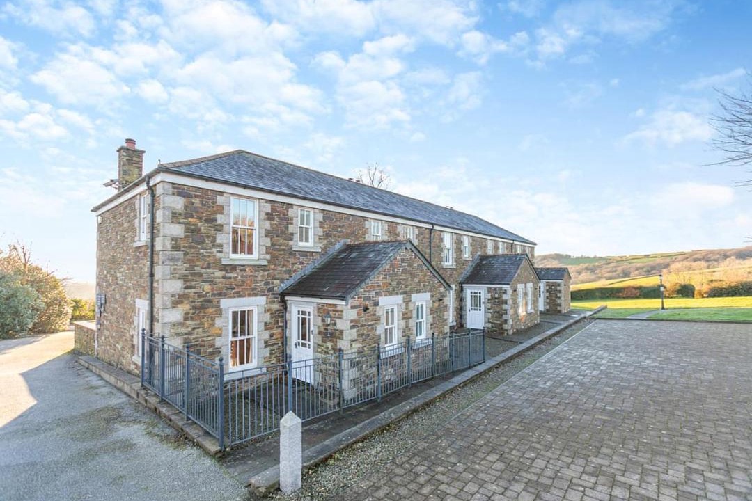 Photo of Others in Par