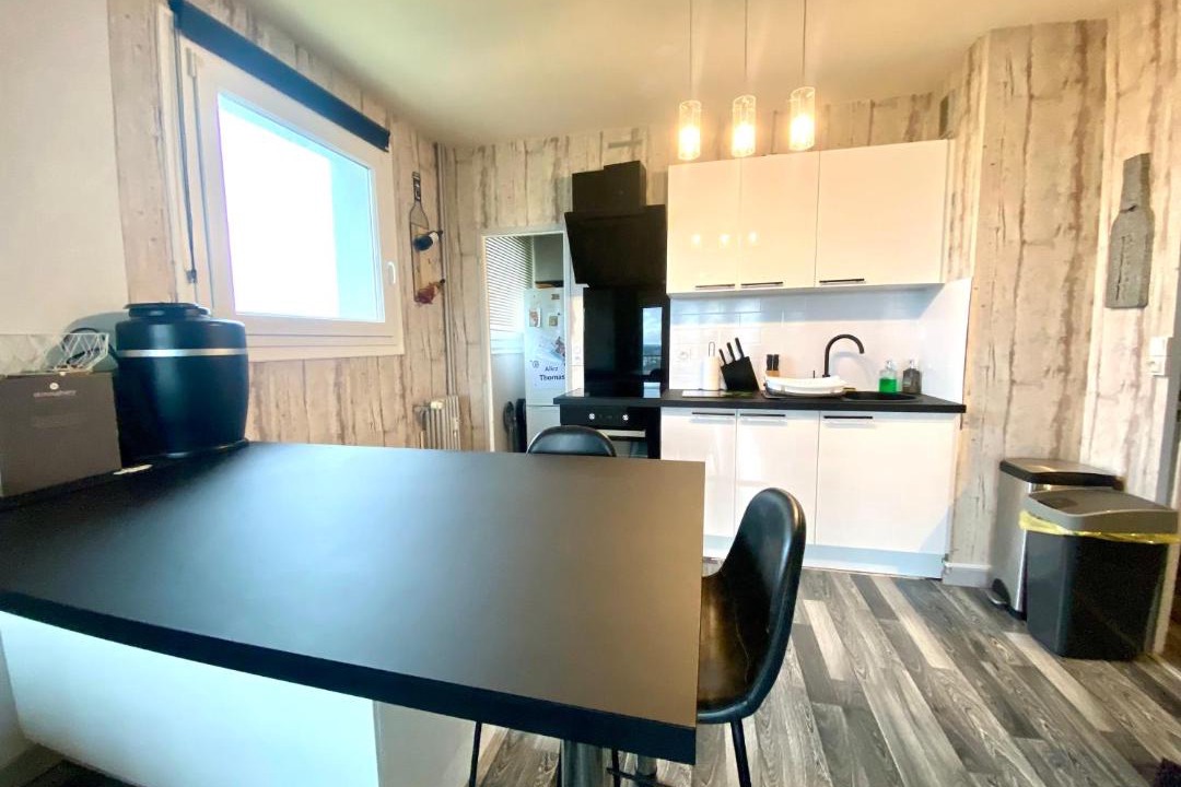 Photo of Kitchen in Flers