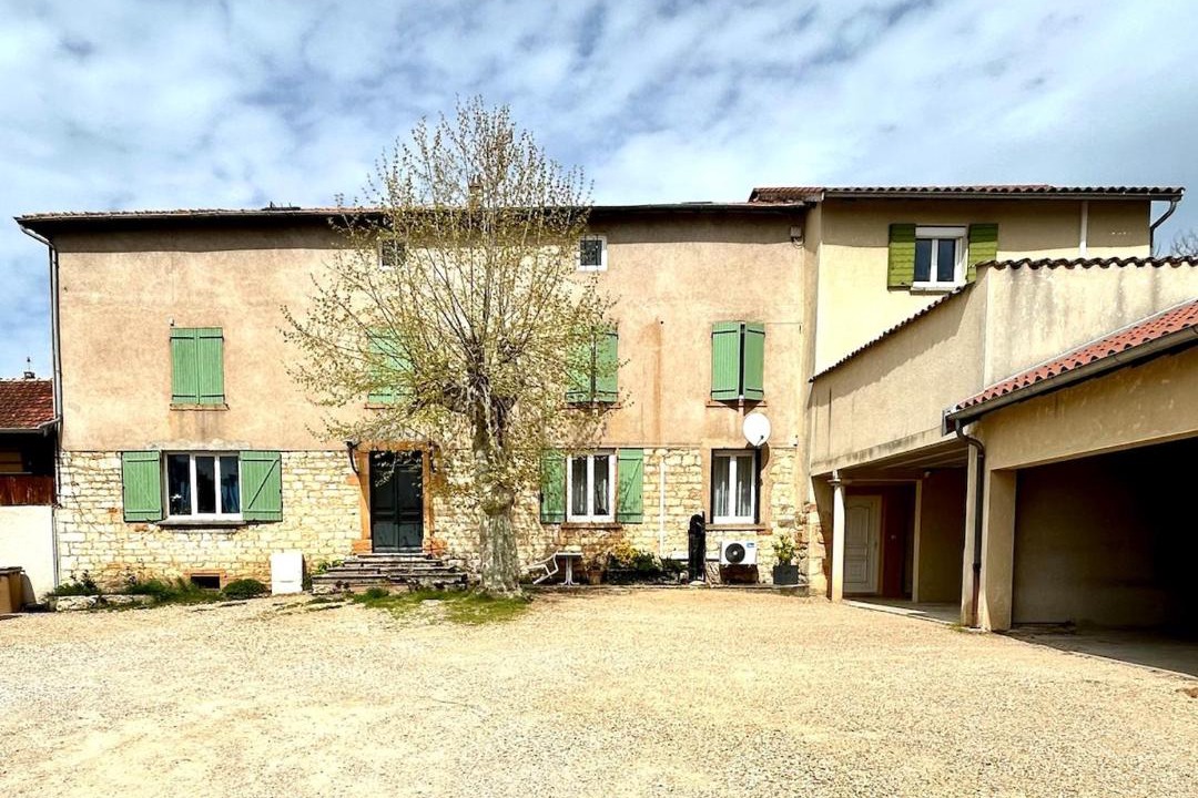 Photo of Others in Quincieux