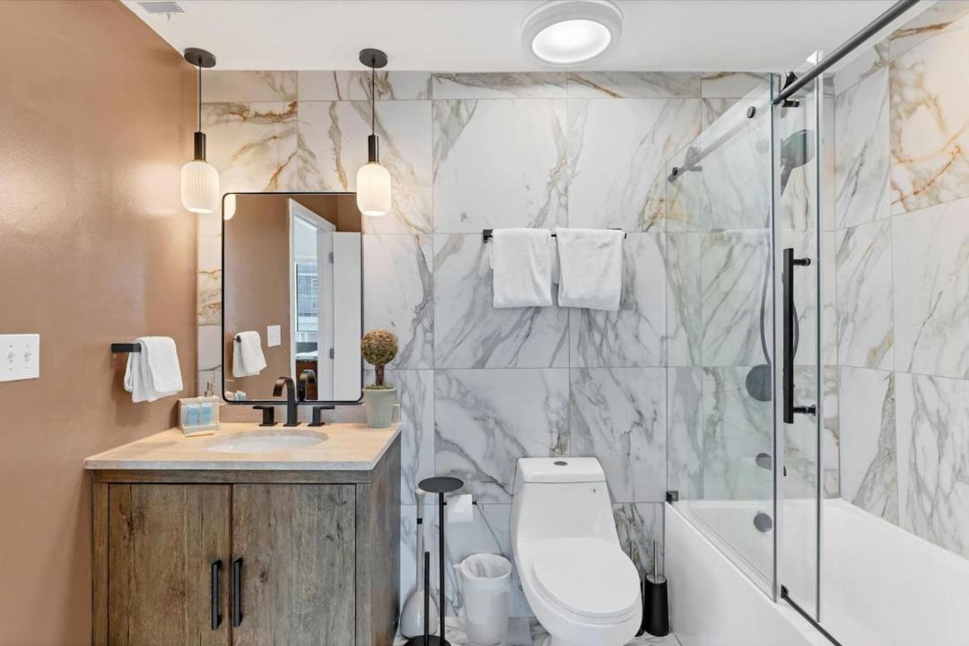 Photo of Bathroom in South Eola