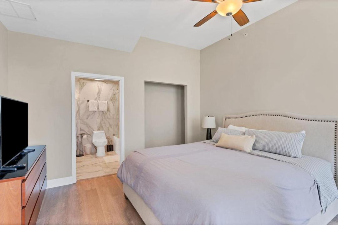 Photo of Bedroom in South Eola