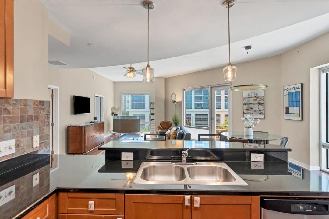 Photo of Kitchen in South Eola