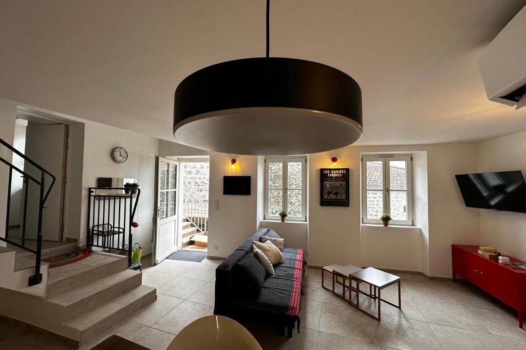 Photo of Livingroom in Chandolas