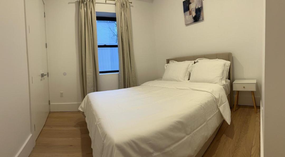 Photo of Bedroom in Hackensack River Waterfront