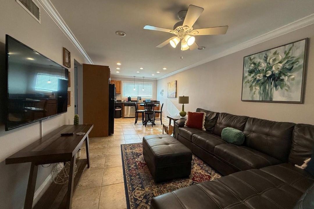 Photo of Livingroom in Highlands - Perkins