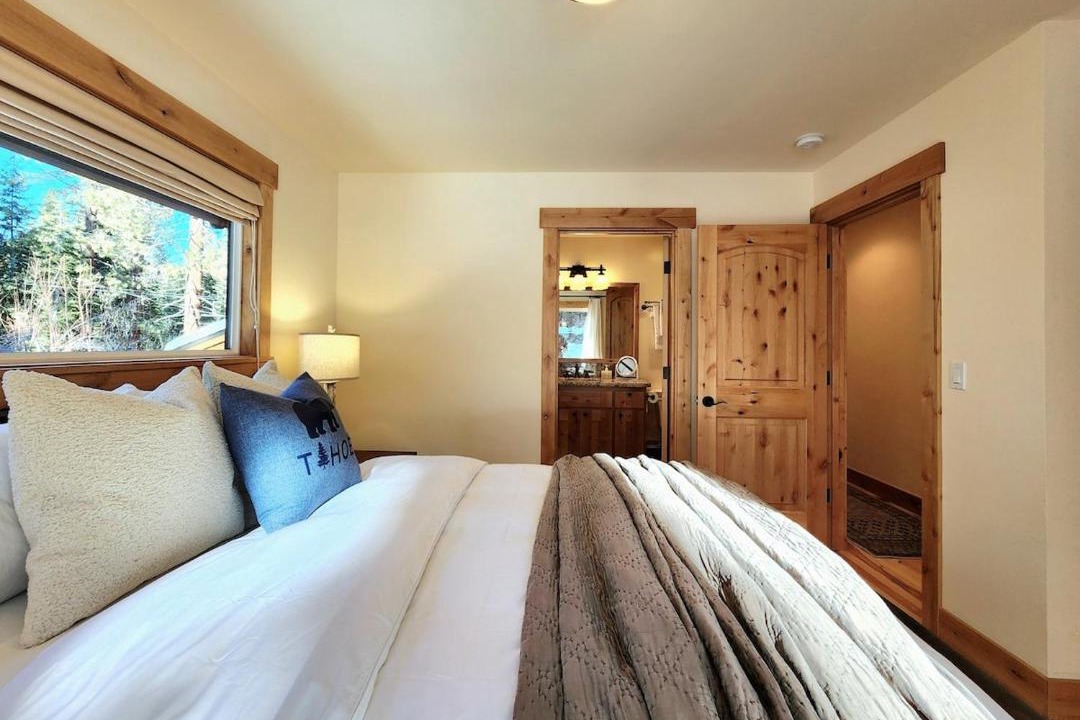 Photo of Others in Tahoe Vista