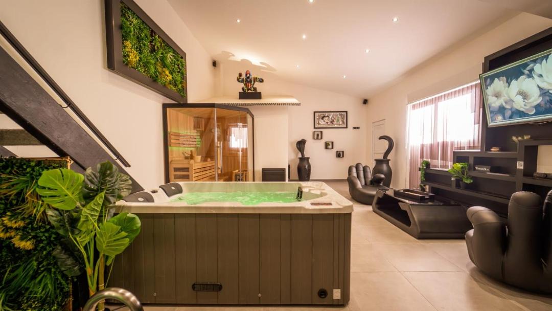 Photo of Others in Precy-sur-Oise