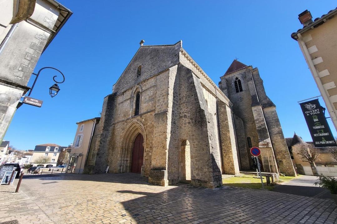 Photo of Buildings in Vivonne