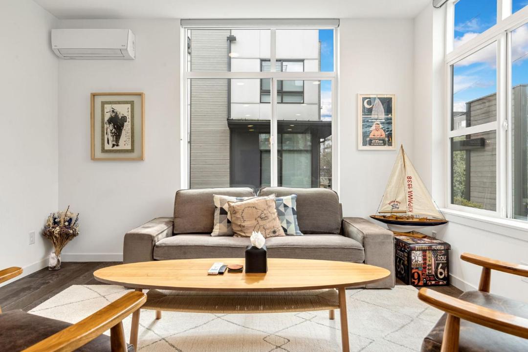 Photo of Others in Lower Queen Anne