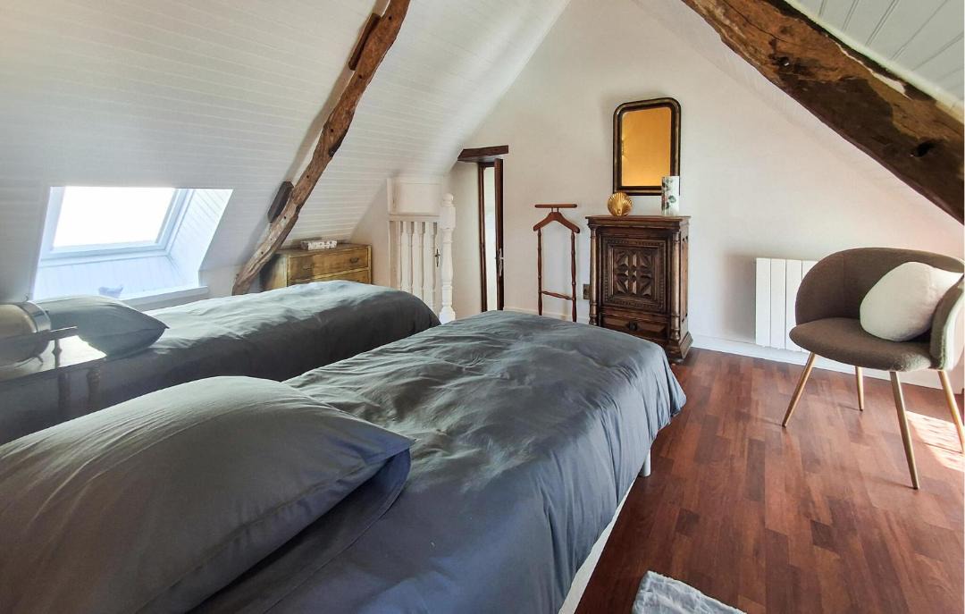 Photo of Others in Caden