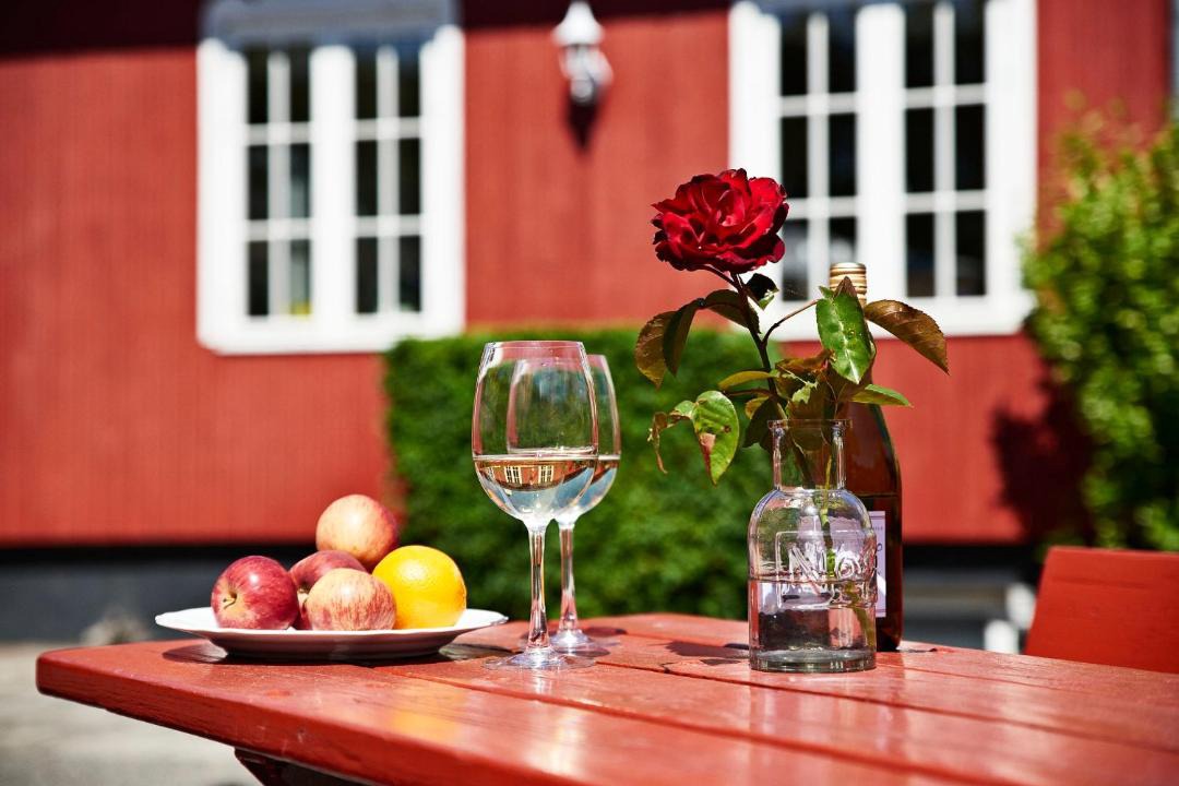 Photo of Others in Ronne