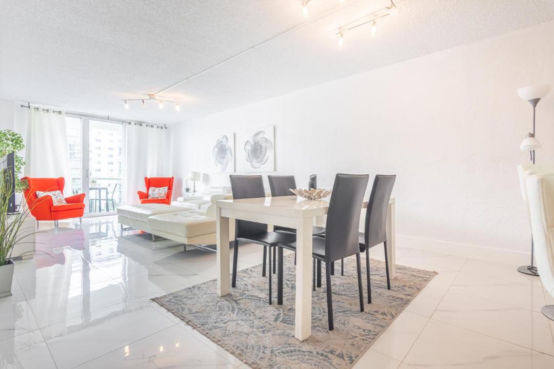 Photo of Others in Sunny Isles Beach