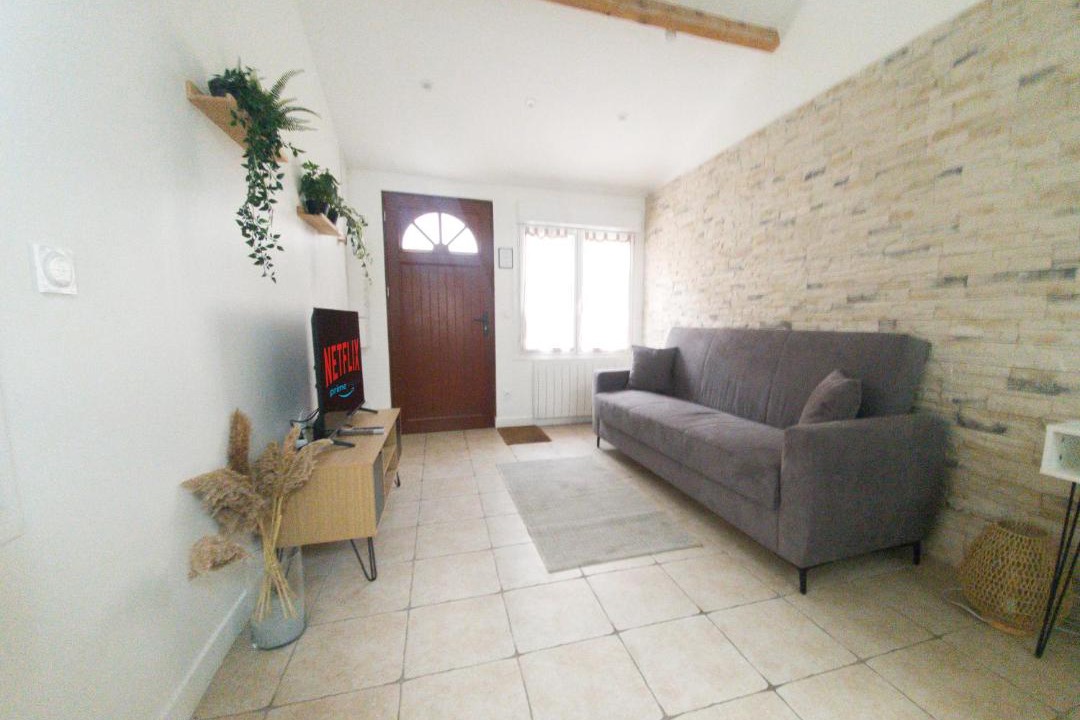 Photo of Others in Orly