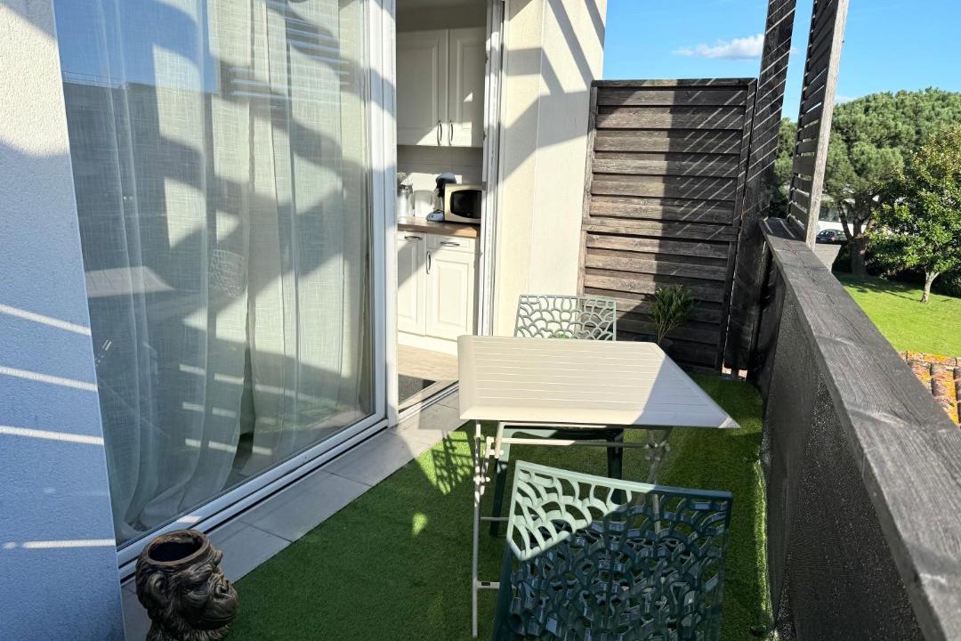 Photo of Patio Balcony in Parentis-en-Born