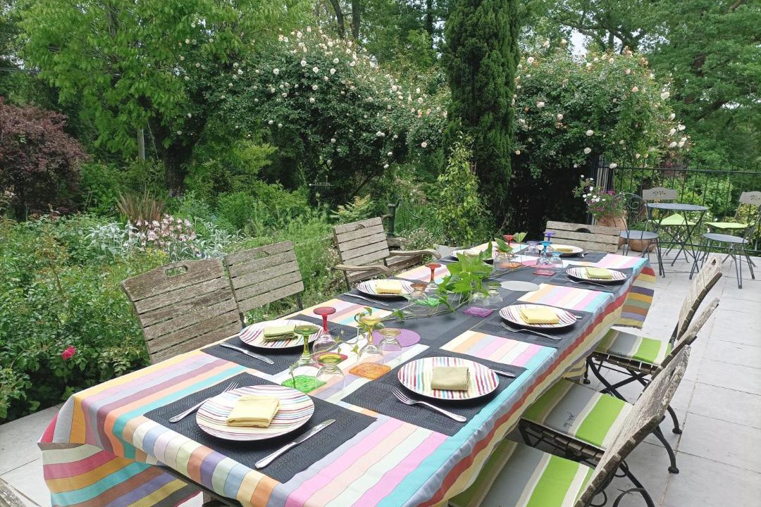 Photo of Others in Habas