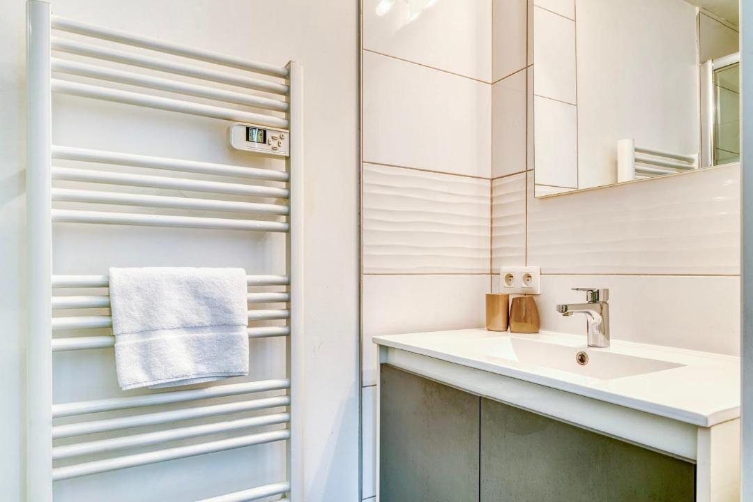 Photo of Bathroom in Jules Ferry - Recamier
