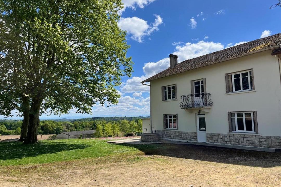 Photo of Others in Monsegur