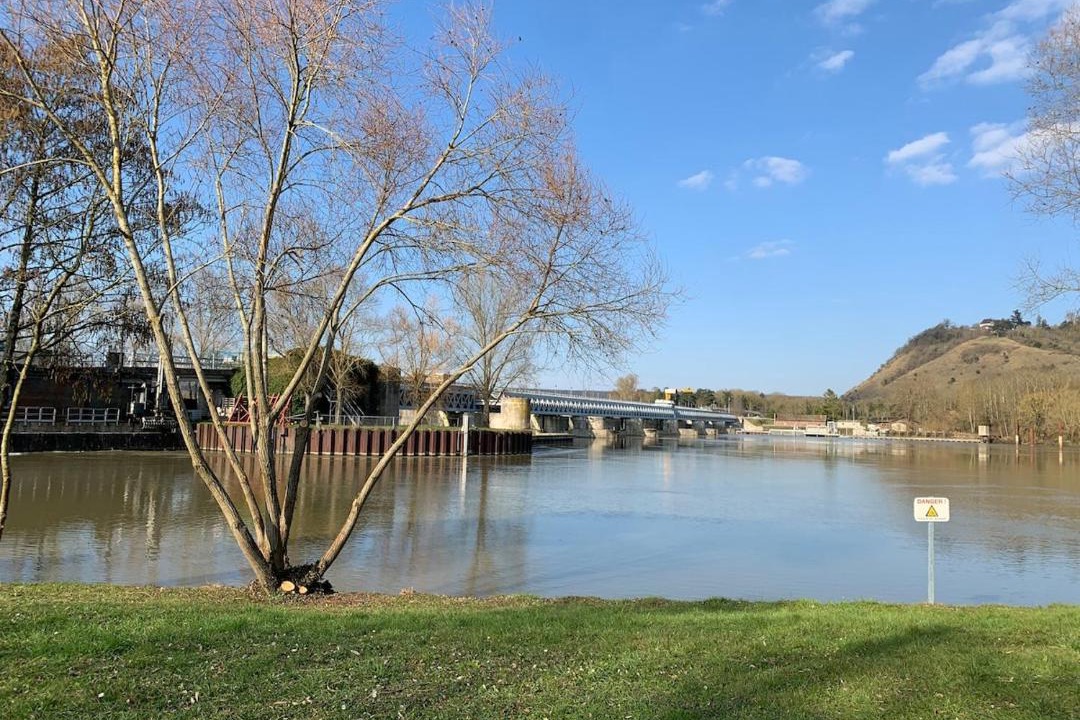 Photo of Others in Pitres