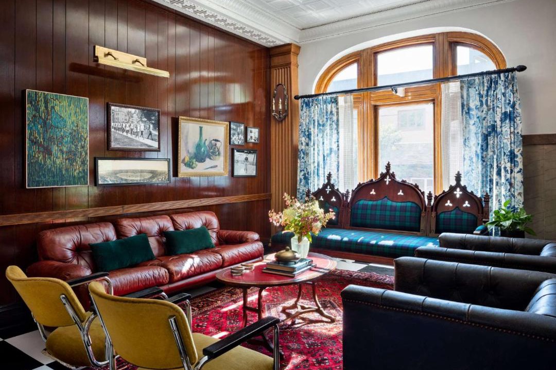 Photo of Livingroom in Downtown