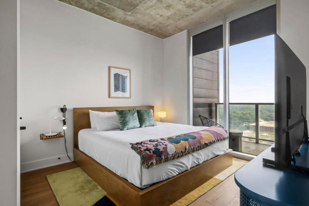 Photo of Bedroom in Rainey Street Historic District