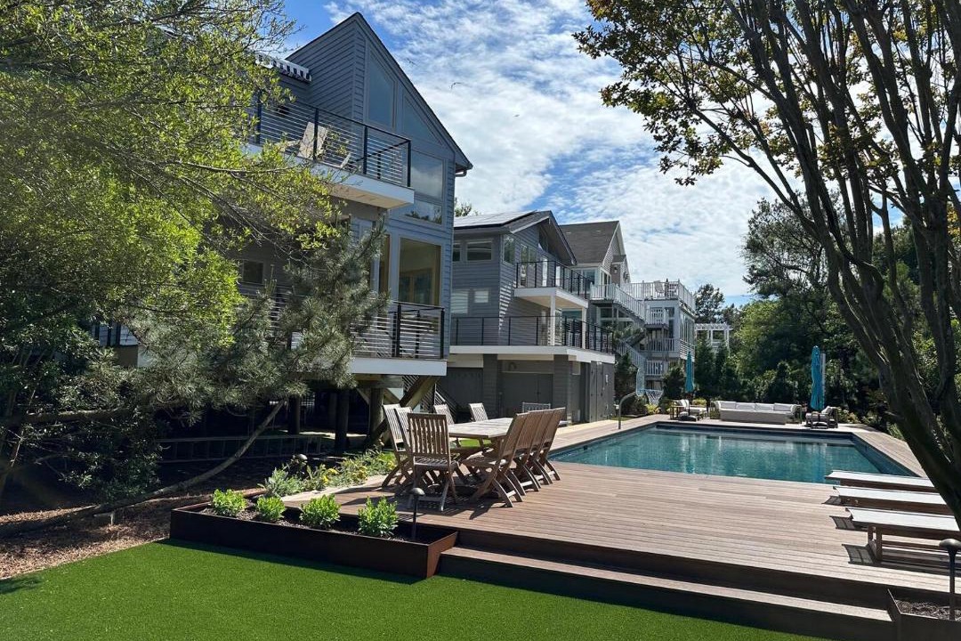 Photo of Others in North Shores