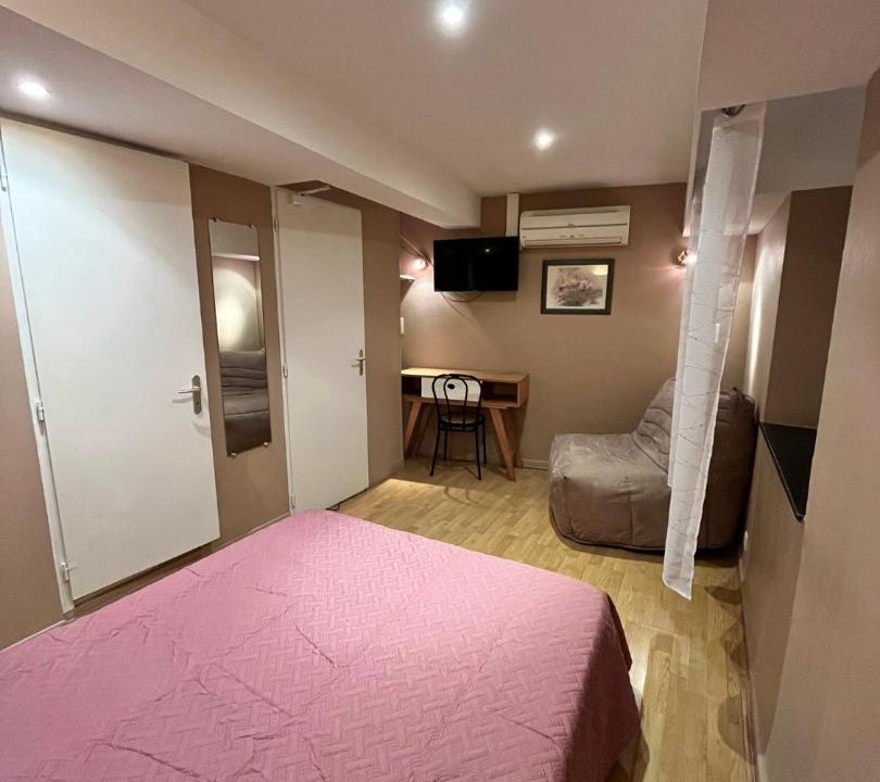 Photo of Bedroom in Limoux