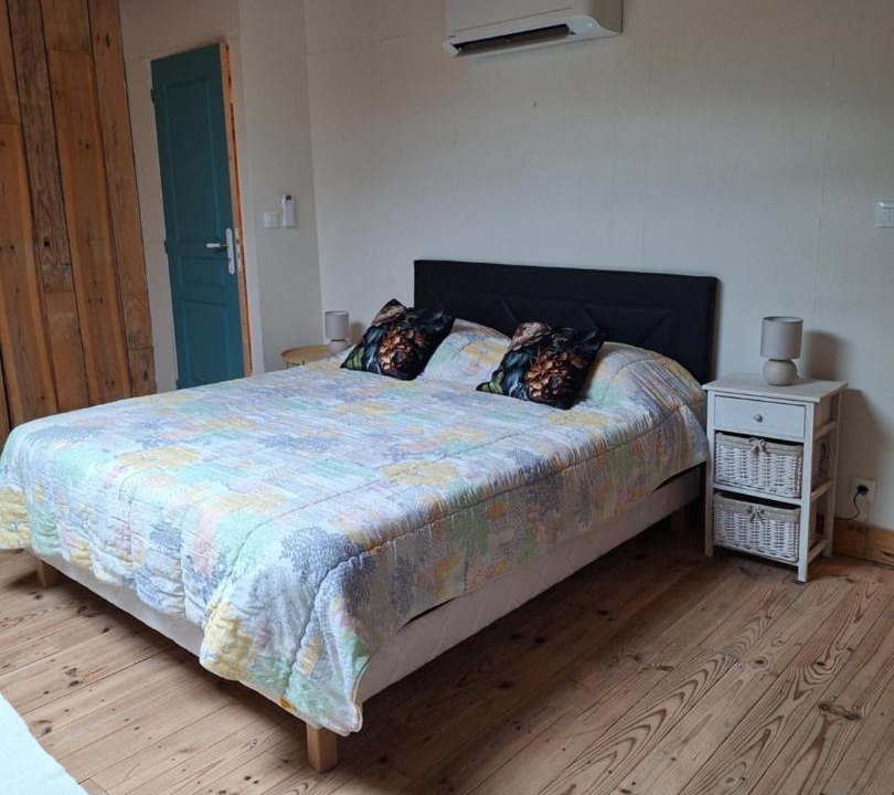 Photo of Bedroom in Pommiers-Moulons