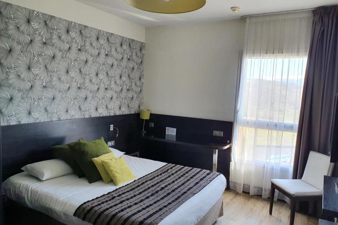 Photo of Others in Chorges