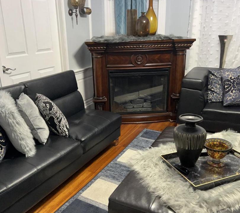 Photo of Livingroom in East Hartford