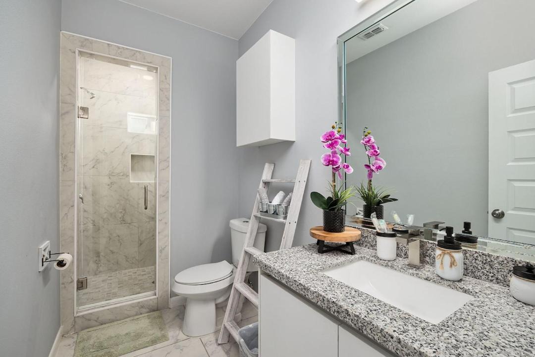 Photo of Bathroom in Edinburg