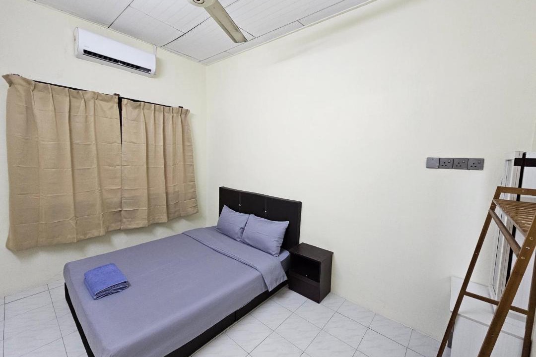 Photo of Bedroom in Taman Wah Keong