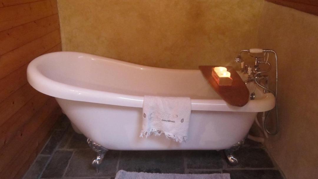 Photo of Bathroom in Saint-Nicolas-du-Pelem