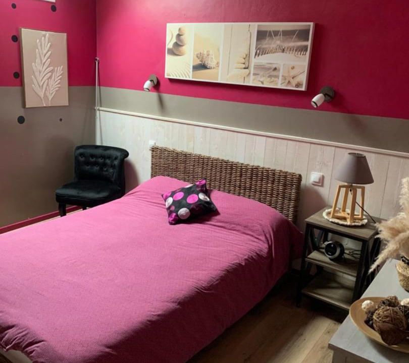 Photo of Bedroom in Quettehou