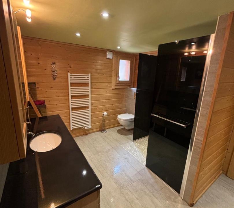 Photo of Others in Le Menil